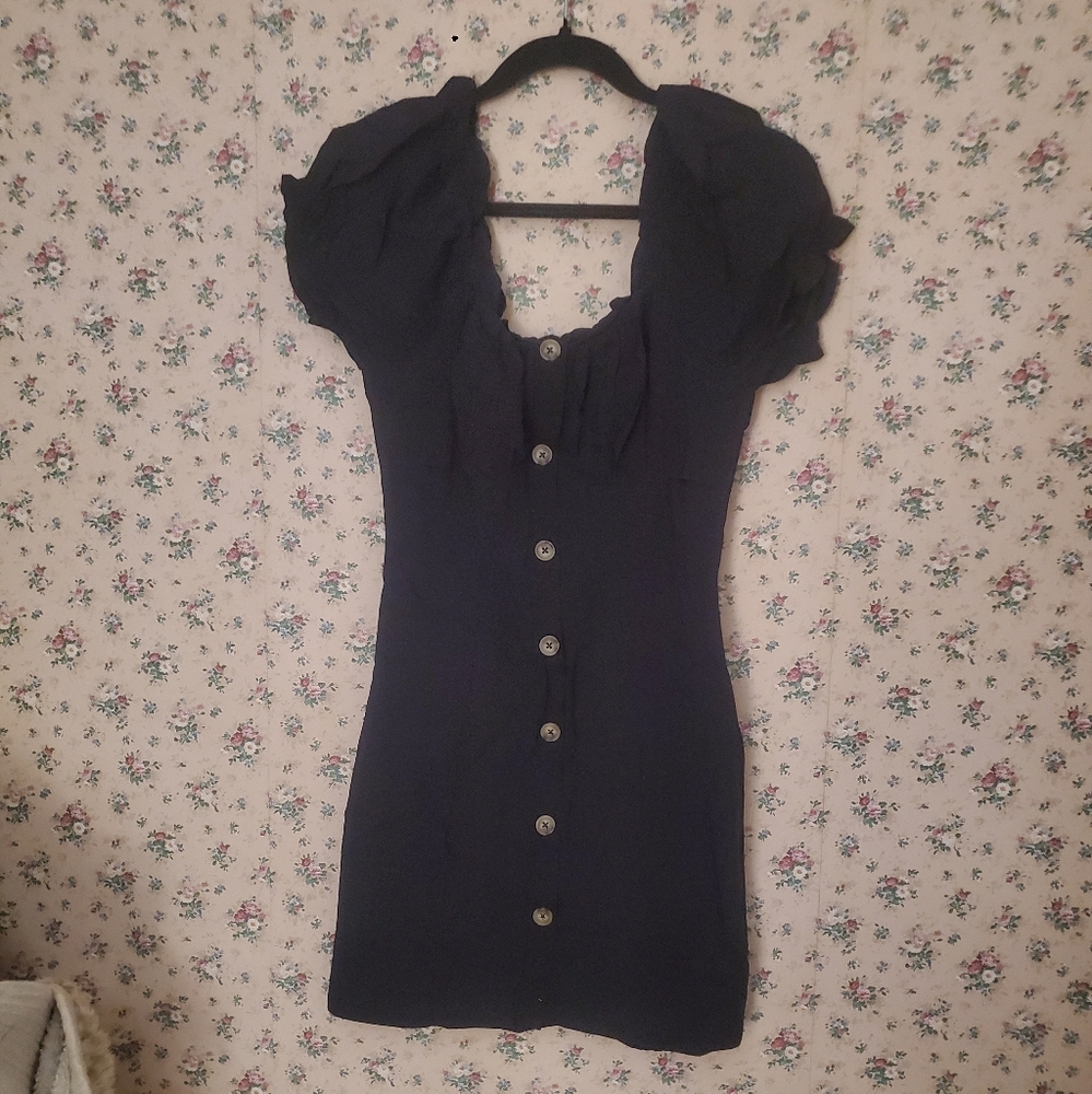 Bloshe black poof sleeve dress